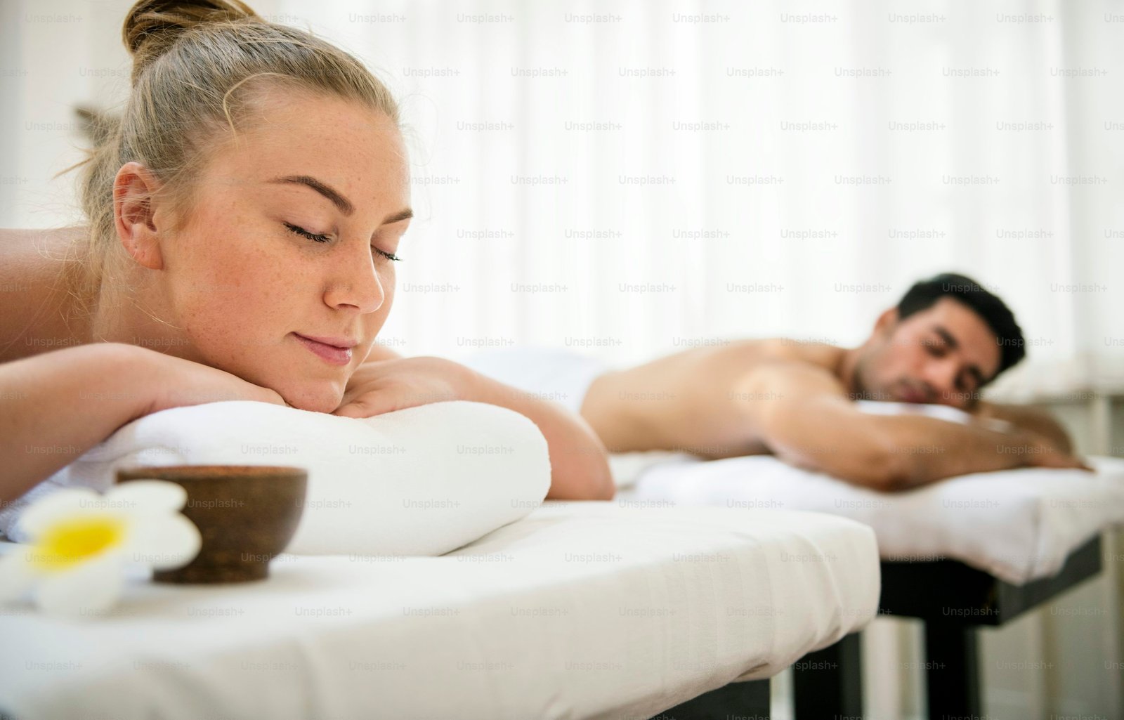 COUPLE MASSAGE